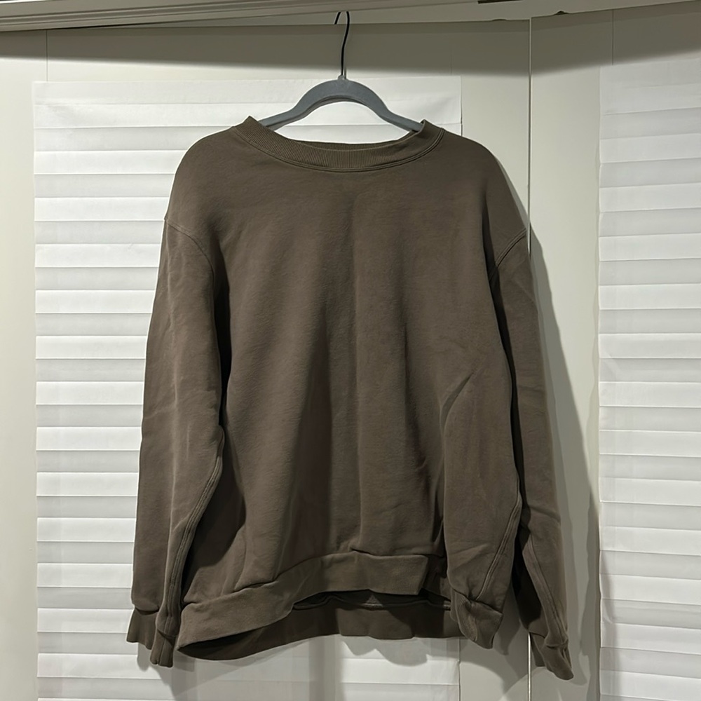 Men’s Lululemon Sweatshirt